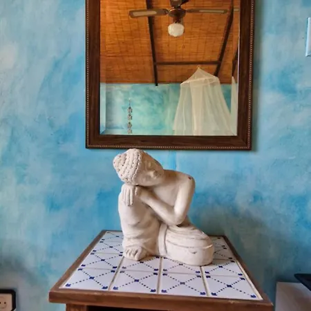 Casa Surrender Villa